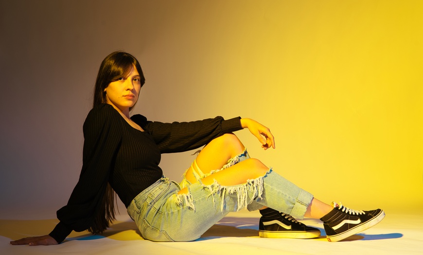 Image 4: Creative Studio 60 or 90-Minute Photoshoots with Professional Lighting