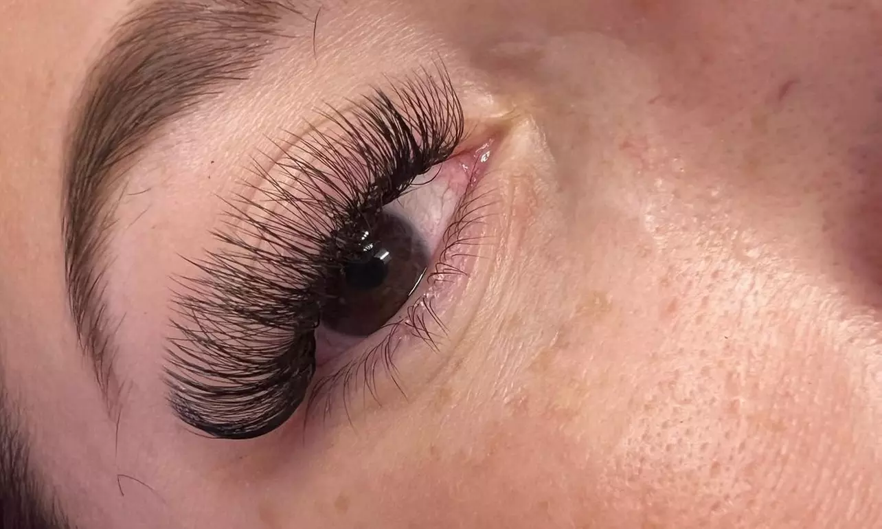Full Set Eyelash Extensions for a Natural Look With Up to 30% Off at Planet Pretty - Primary Image