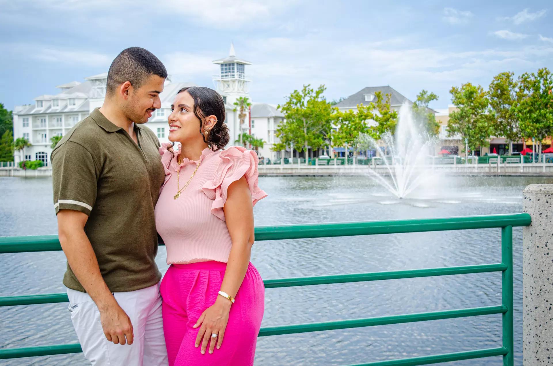 Explore Outdoor Beauty with a 30, or 60-Minute Outdoor Photo Session