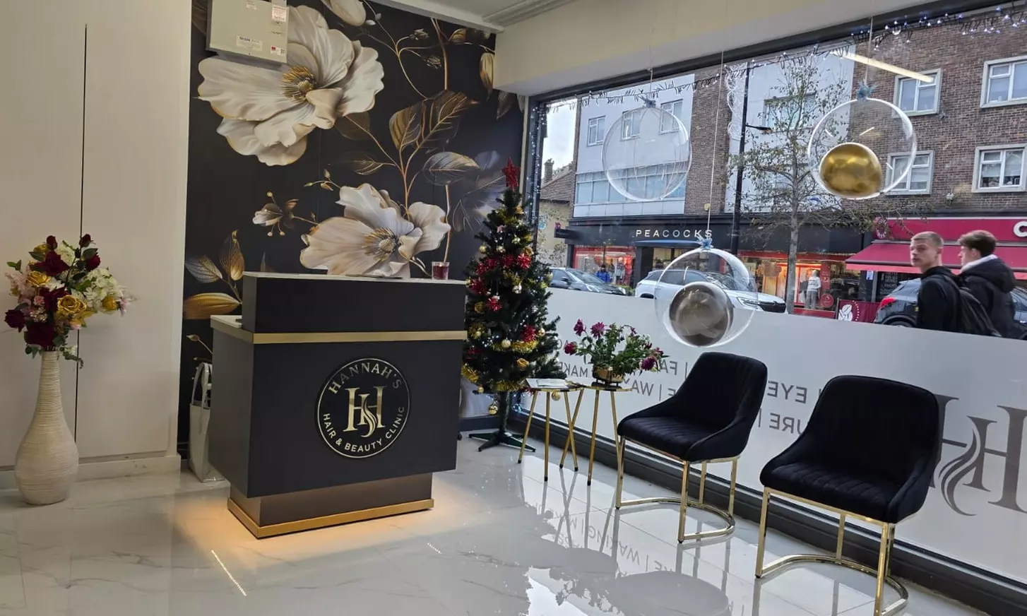 Transform Your Hair with Cut, Wash & Blow-Dry & Optional Highlights