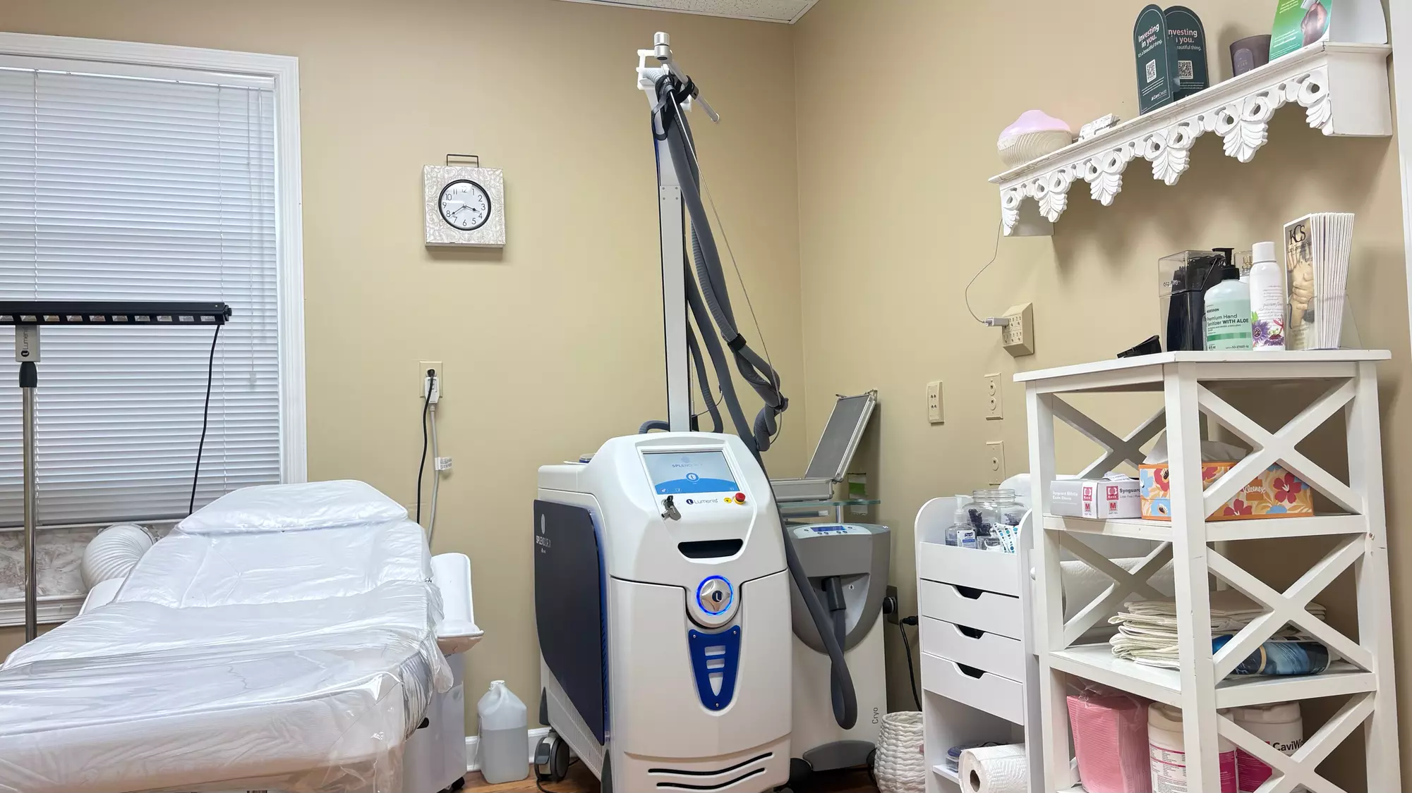 Get Smooth Legs with Two or Four Spider Vein Laser Treatment Sessions