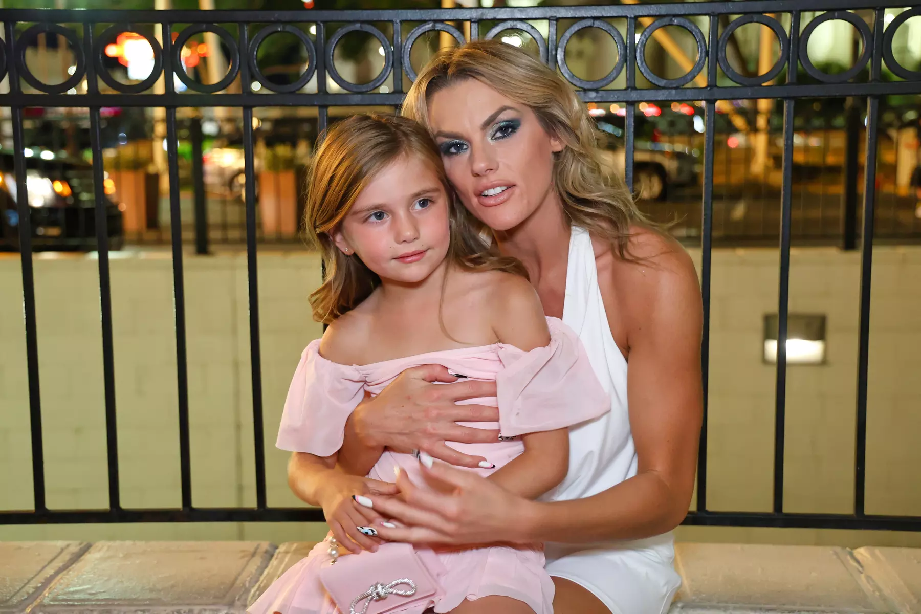 Get 60, 90 or 120-Minute Photography Session at Budget Audio Video