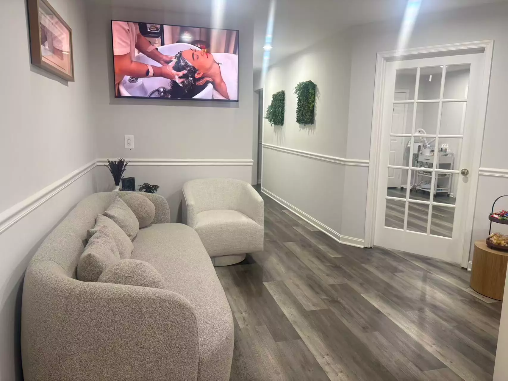 60–90 Min Couples Massage with Foot, Hot Stones & Essential Oils