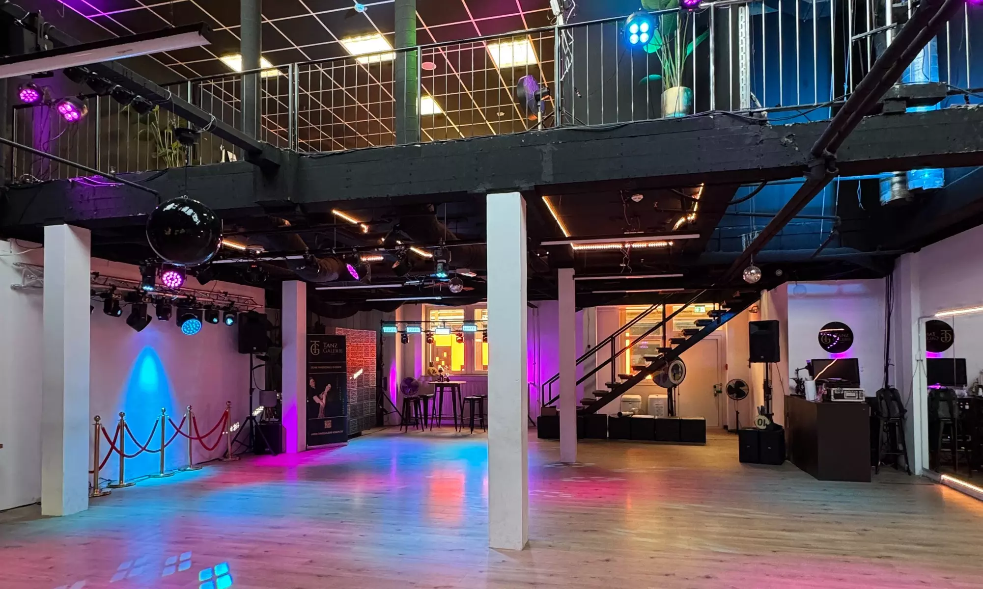 Fitnessstudio–Fitness bei Xrissy’s Pole