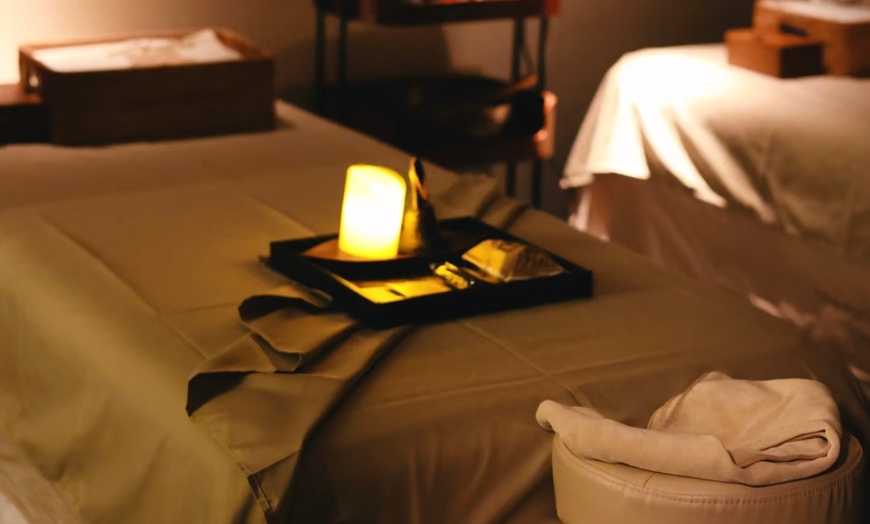 Image 3: Full Body Deep Tissue Massage with Hot Stone at Eden Spa Massage
