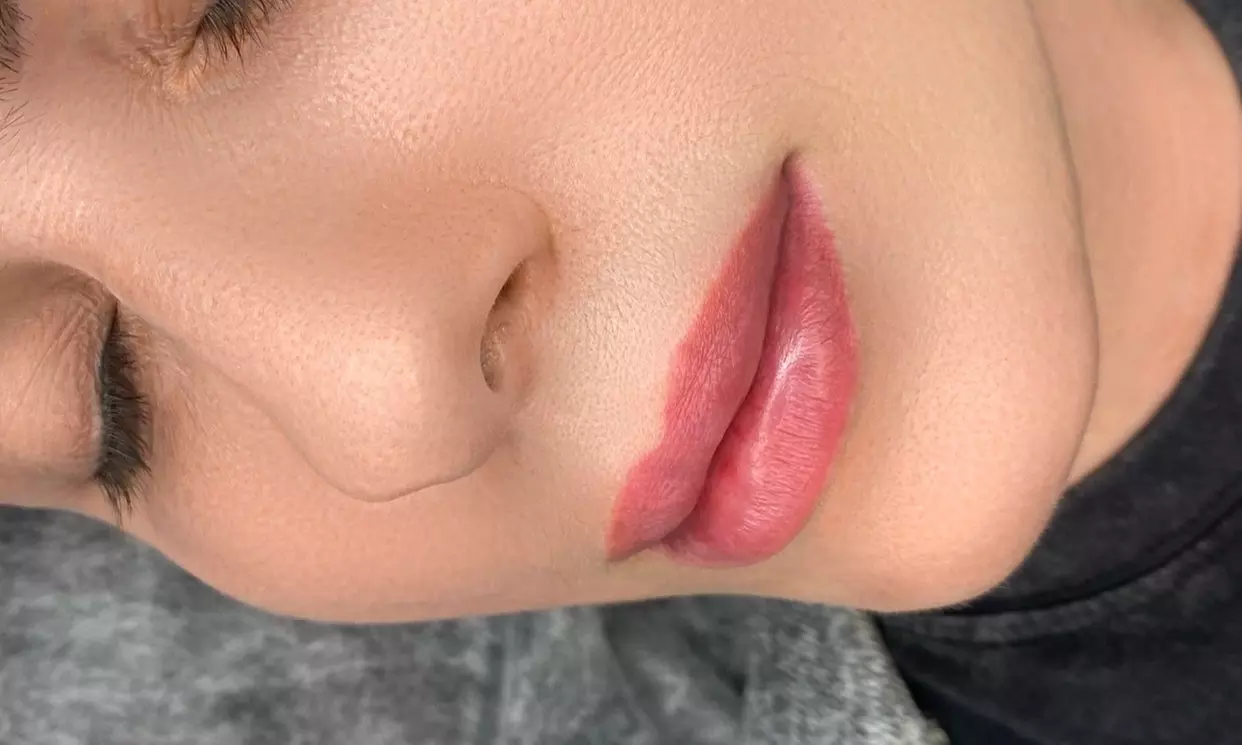 Makijaż permamentny oczu, brwi i ust w Natalia Stepovaya