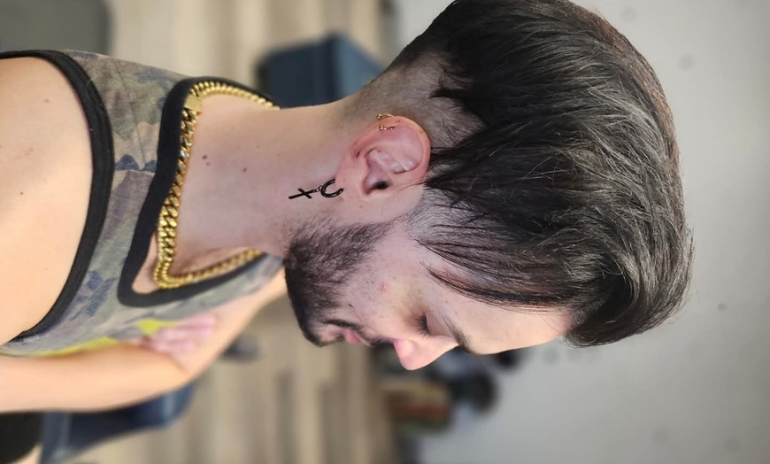 Image 11: Get a Stylish Haircut with Nigel King at Salon Helios