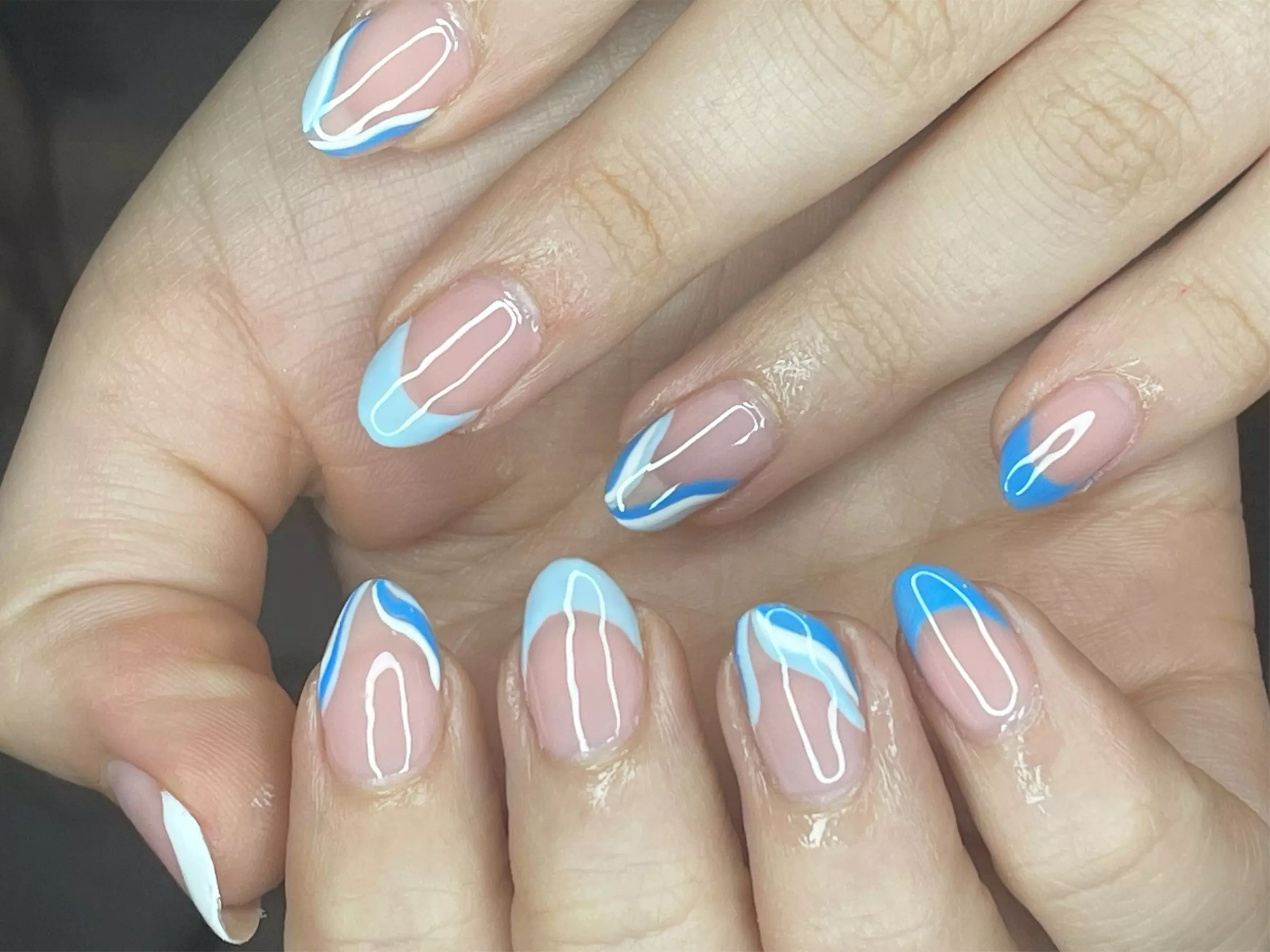 Get a Glossy Finish with Gel Mani Service