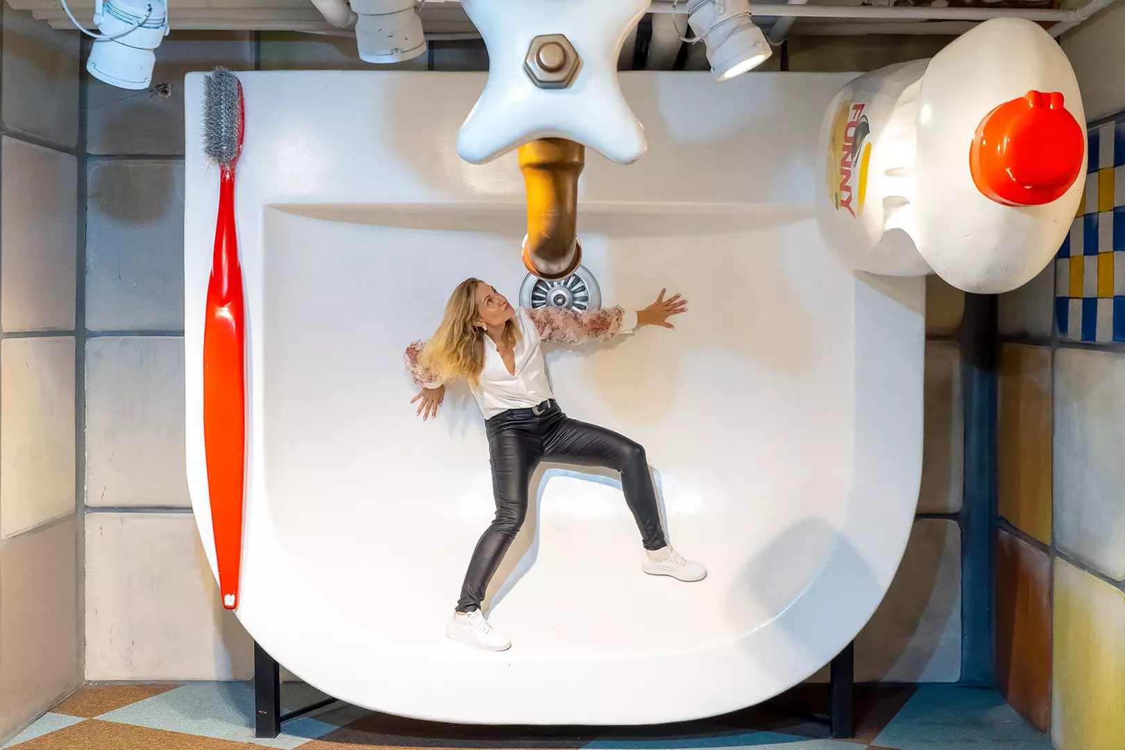 ¡Explora lo imposible con una entrada al Museo de las Ilusiones!