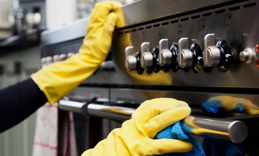 Image 3: Up to 50% Off on House / Room Cleaning at Clean Fox