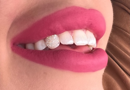 1 Tooth Gem - Lash House By Cam