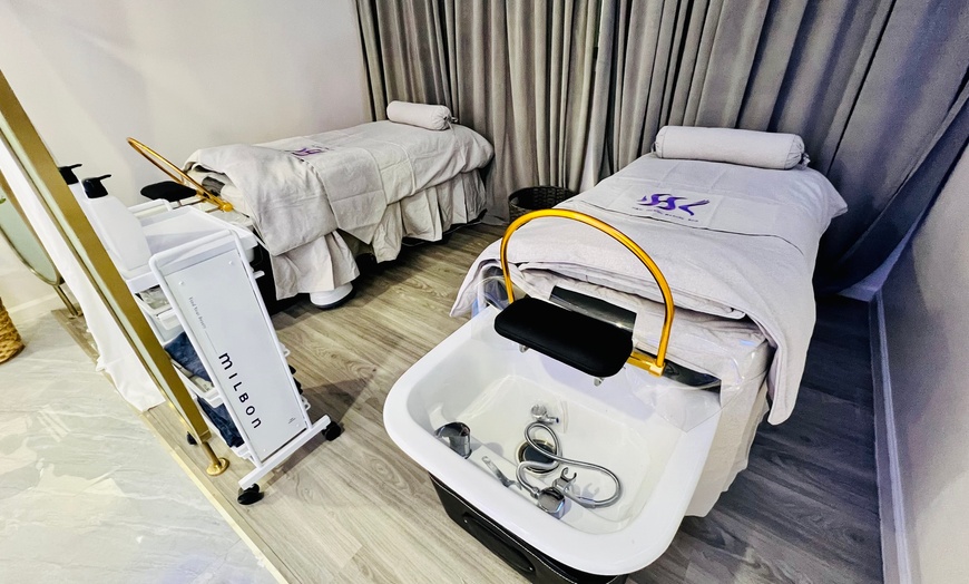 Image 2: Deluxe Head Therapy at H&K Health Beauty