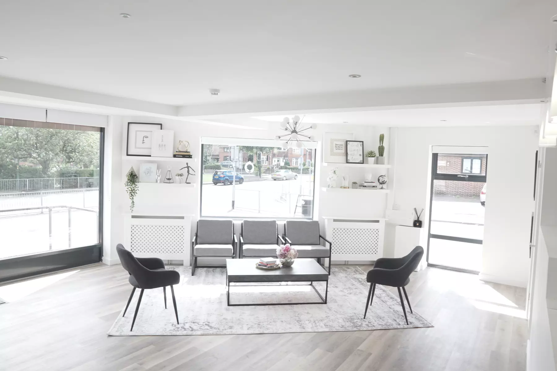 Get a Fresh Smile: Dental Scale+ Polish/Dental Clean w/ Scale+ Airflow