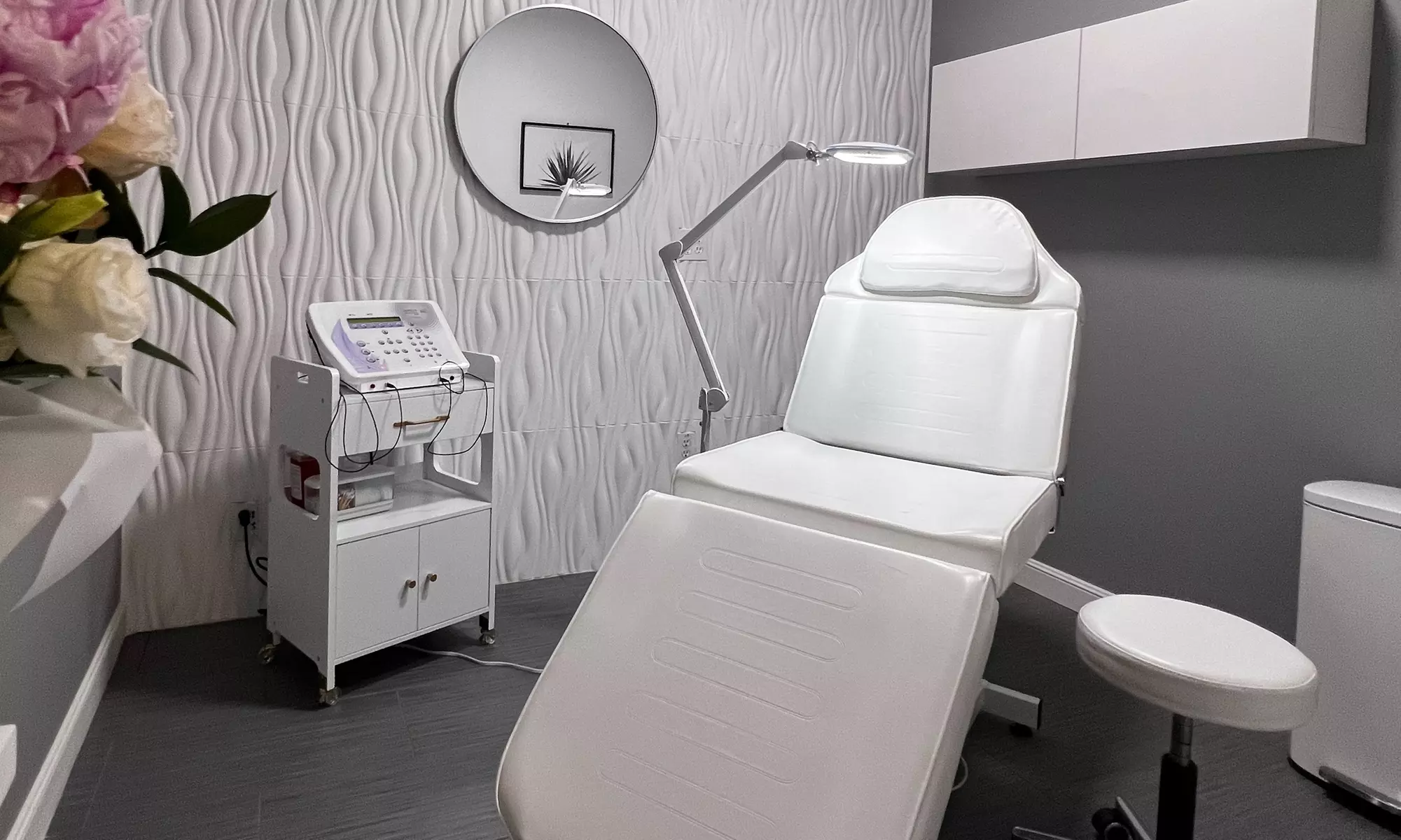 Electrolysis Hair Removal with Consultation – 15 to 60 Minute Options at The Electrolysis Studio (Get 50% Off) - Primary Image