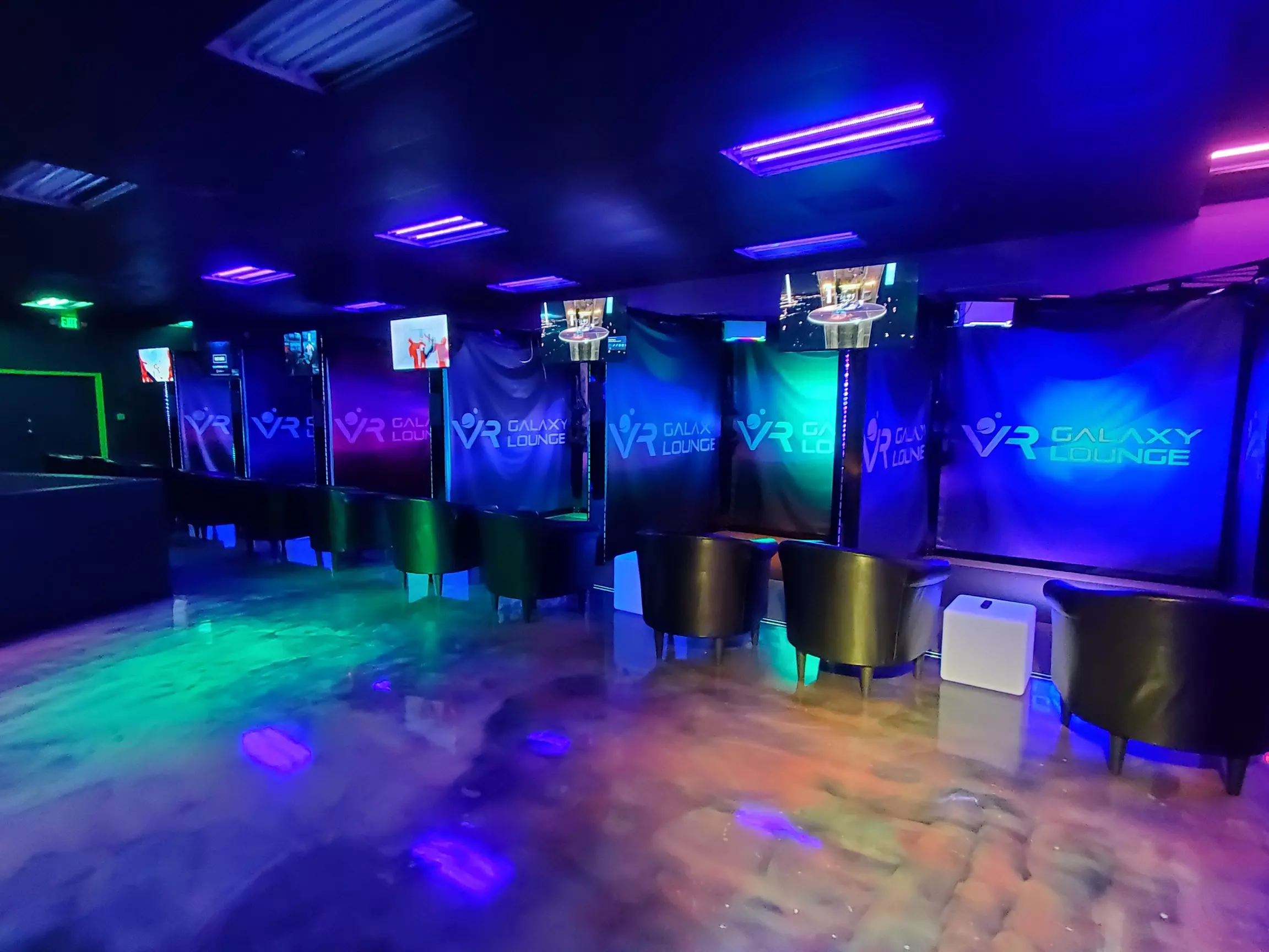 Experience VR Fun for Two with Thrilling Adventures