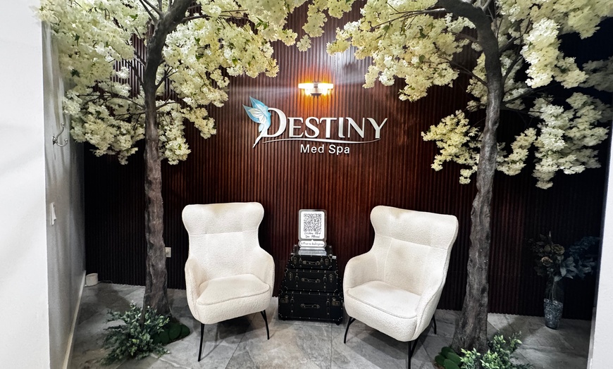 Image 1: Unwind with 60-Minute Massage with Complimentary Drink