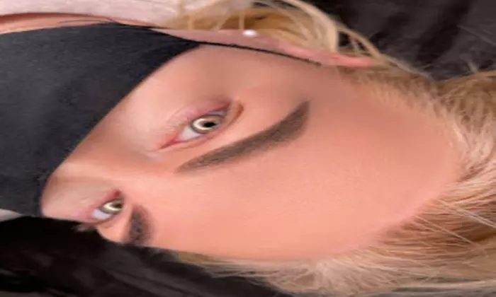 Discover Aida Beauty's permanent makeup sessions for brows, lips, or eyes with up to 50% off - Second Medium
