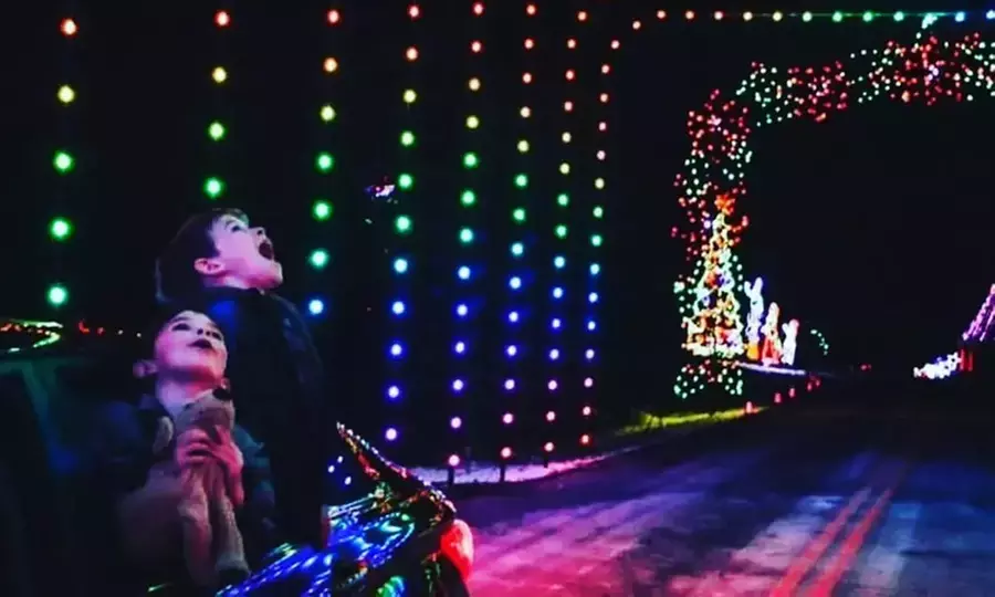 Experience the Magic of Holiday Lights in Rhinebeck