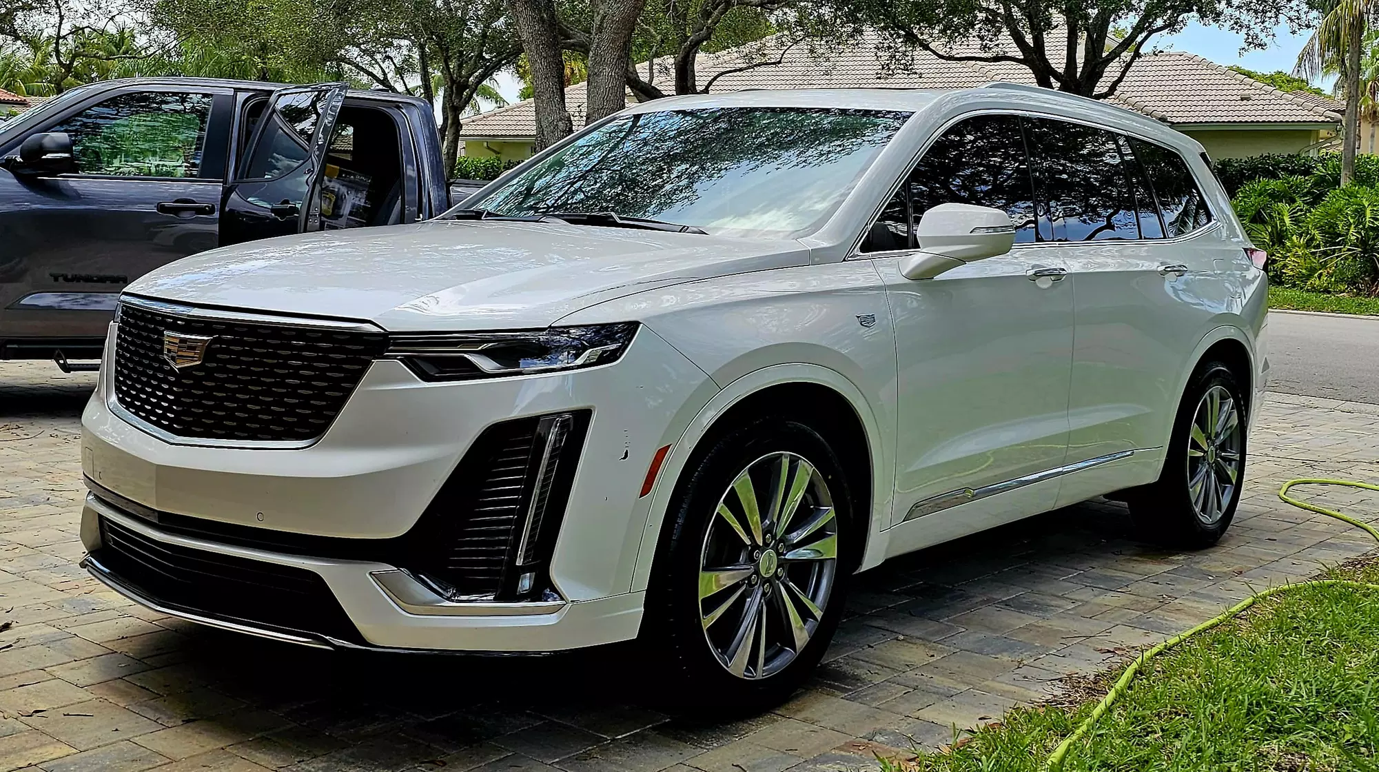 Graphene Rinseless Wash and Inside Clean for SUVs, Trucks, and more!