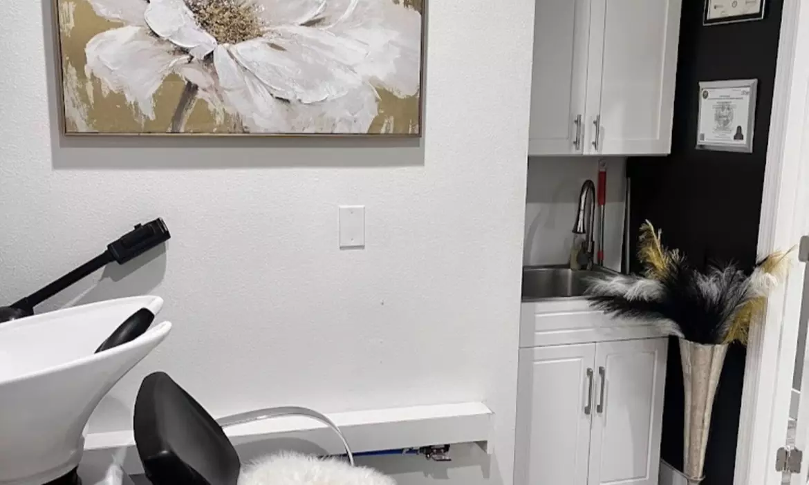 Transform Your Hair With a Silkpress w/ Smoothing Treatment & Shampoo 