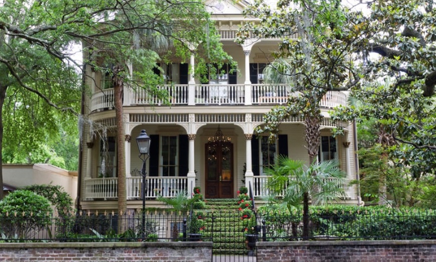 Image 5: Get a Self-Guided Audio Ghost Tour in Savannah, Georgia in 6 Languages