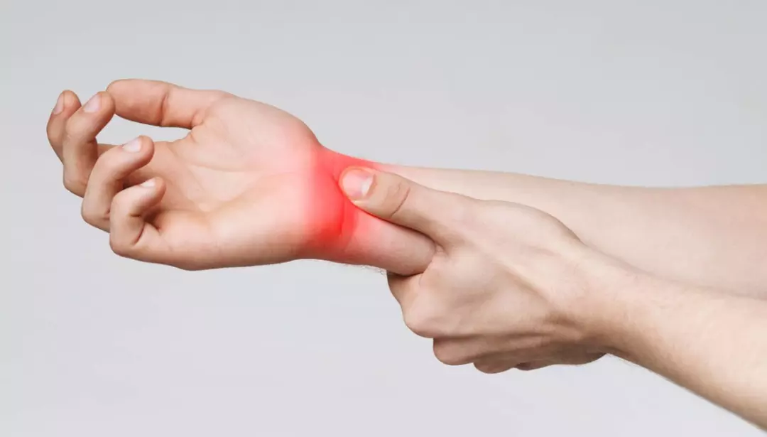 Tennis or Golfer's Elbow, Carpal Tunnel Syndrome Treatment with 1 or 2 Shockwave Therapy, Medical Massage & Consultation - Second Medium
