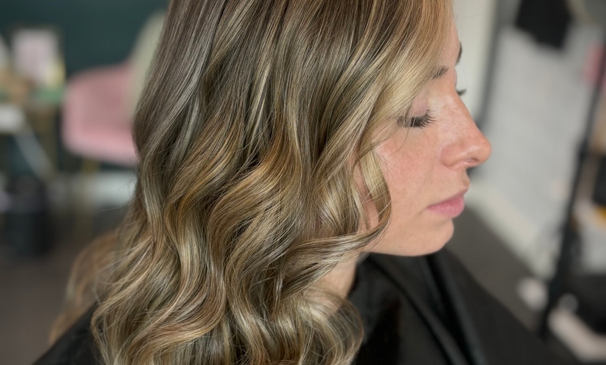 Image 3: Up to 40% Off on Hair Color / Highlights - Ombre at The Bronde Hut Studio