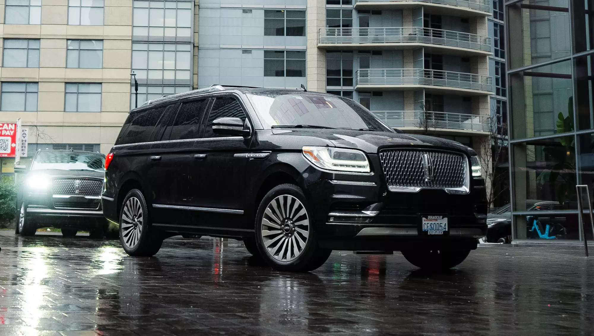 Up to 20% Off on Black Car / Limo / Chauffeur at SUV Seattle Services - Airport Transfer & Limousine Service.
