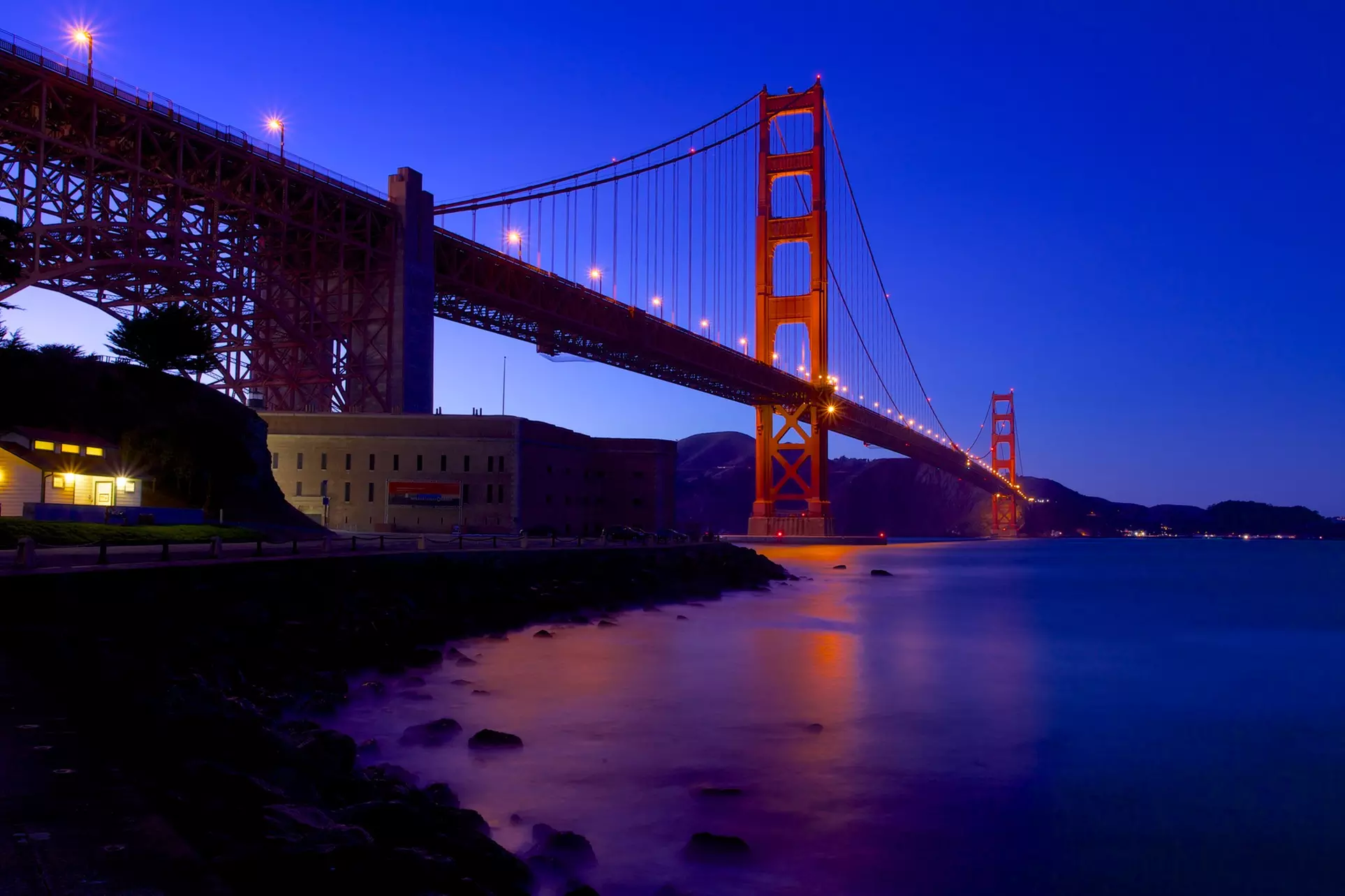 Up to 40% Off on Photography Tour at *Keeps*Isla Studio - Second Medium