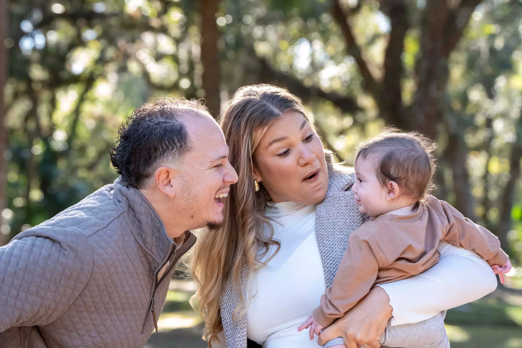 30 or 60-Min Outdoor Photo Shoot for Family, Engagement & More