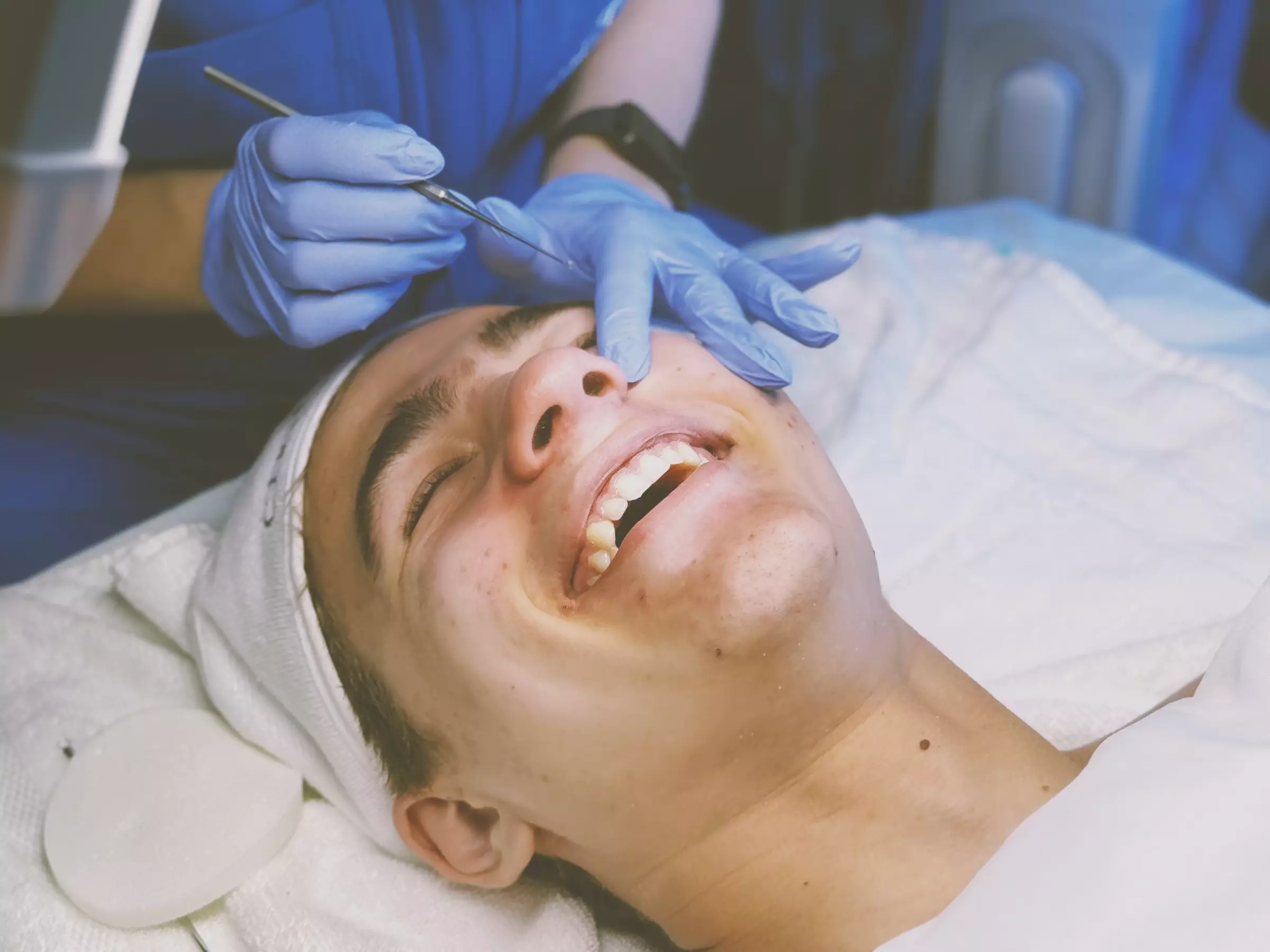 Up to 66% Off on HydraFacial at Euro glow facial salon
