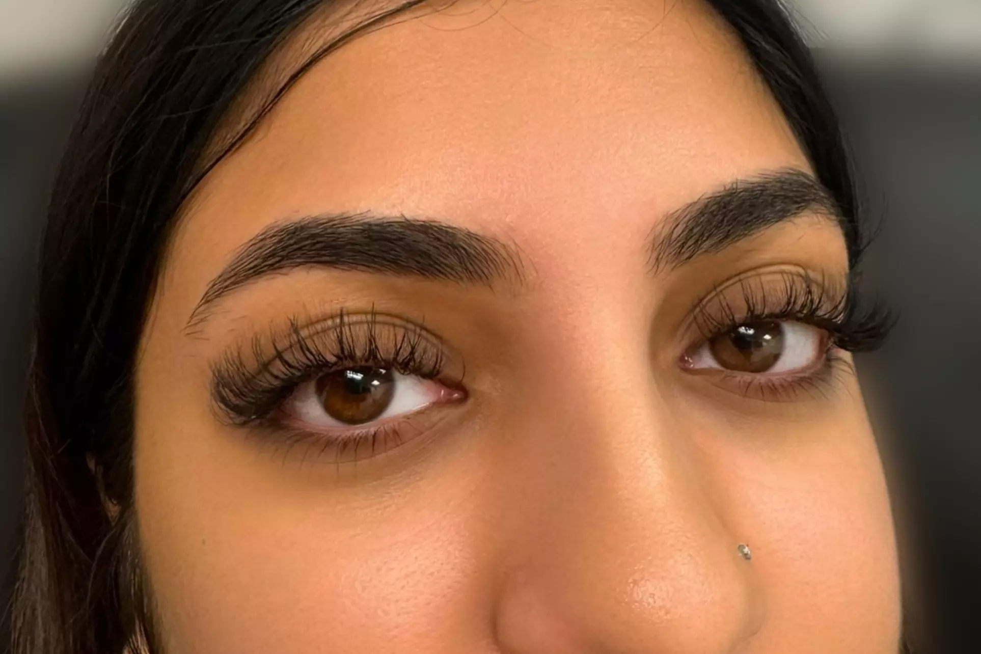 Transform Your Look with Full Set Eyelash Extensions