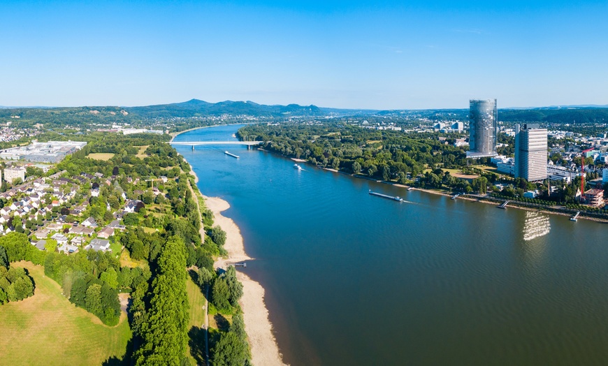 Image 2: Ticket für eine Rundfahrt auf dem Rhein - Sightseeing-Tour mit Guide