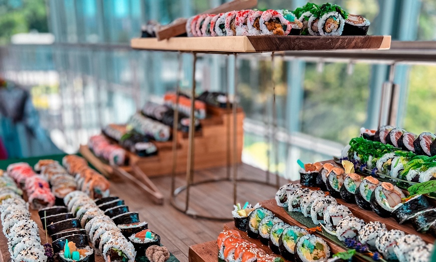 Image 1: Catering sushi na twoją imprezę: 300-1000 sztuk od Ikeda Sushi 
