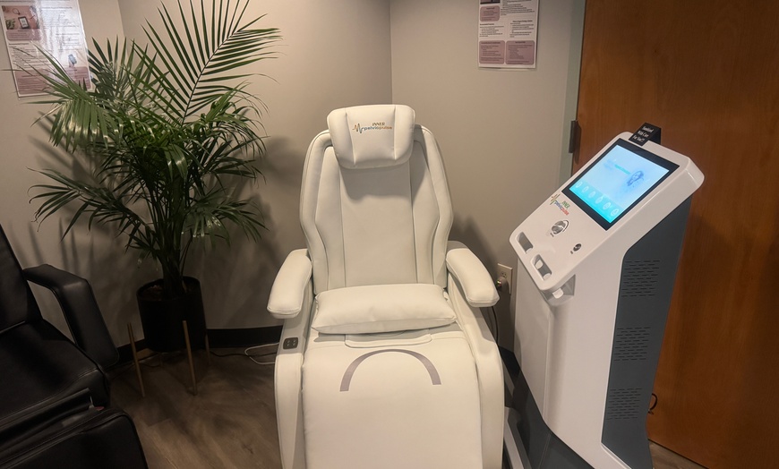 Image 3: Wellness Therapies: Infrared Sauna, Red Light, Pelvic Floor & More