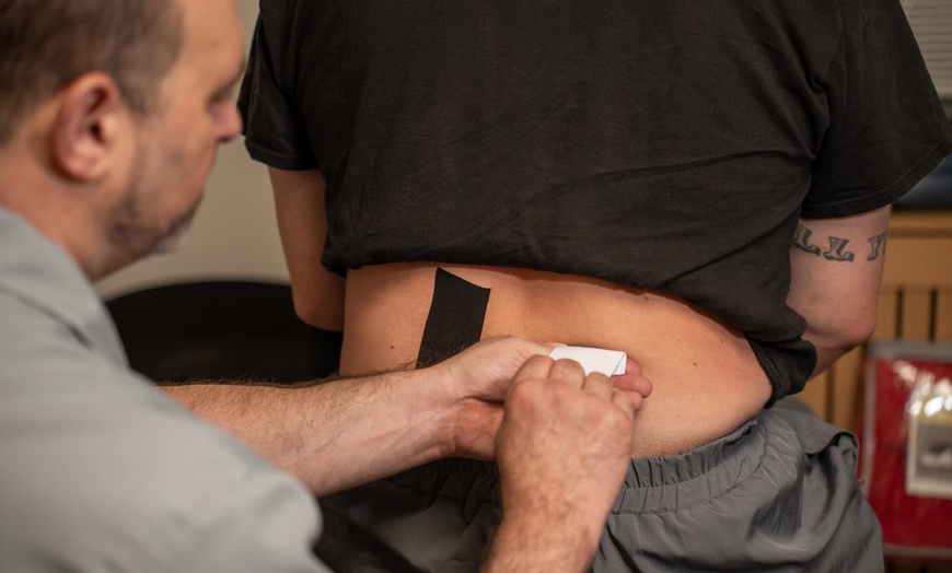 Image 3: Align & Renew Your Well-Being with Decompression Introduction Package