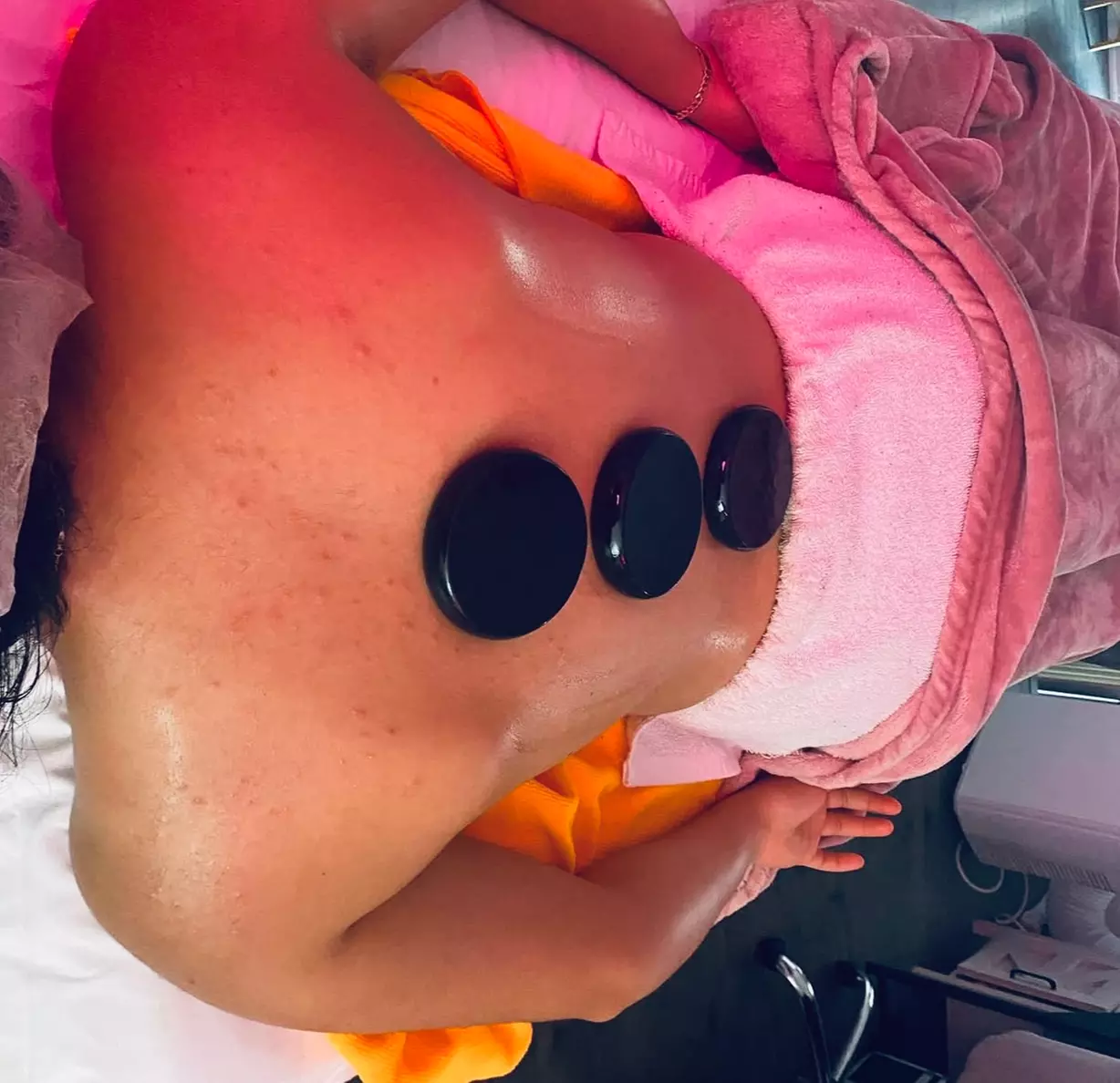60 or 90-Minute Swedish or Deep Tissue Massage w/ 3-in-1 Spa Treatment