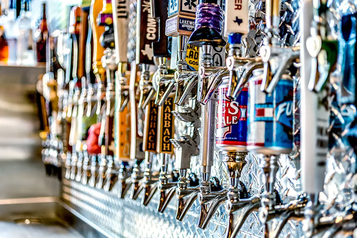 Burgers & Beer Flights at Slater’s 50/50 – Valid Any Day