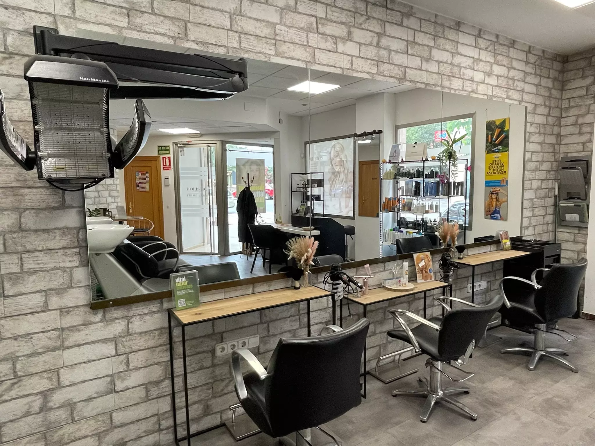 Hasta 55% de dto. en Peinado del cabello en Af Beauty Hair Salon