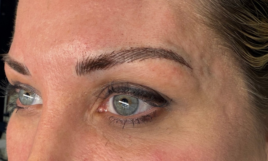Image 2: Up to 60% Off on Eyebrow Shaping at Henda’s Eyebrows