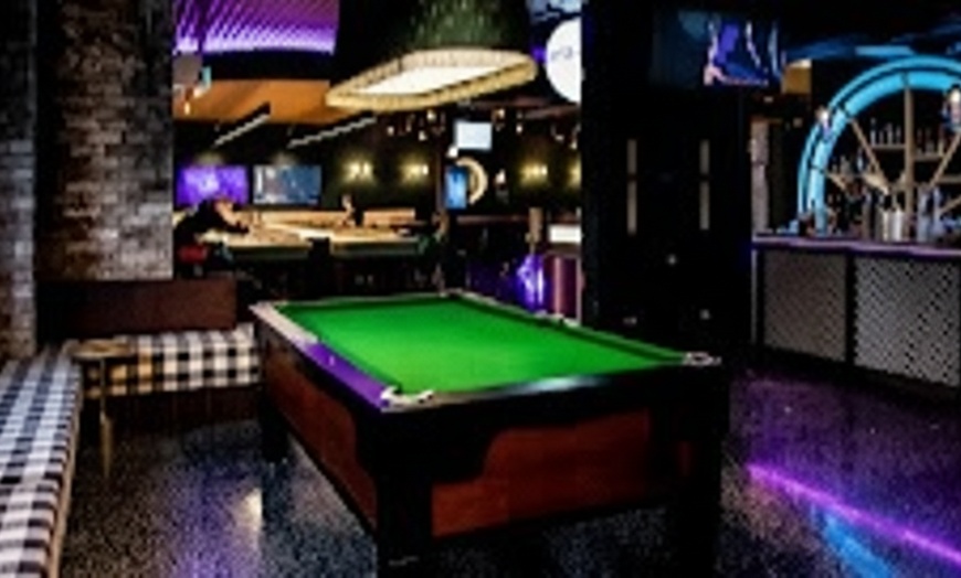 Image 3: Three Hours Unlimited Game Pass w/ One Beer/Wine + Pizza & Chicken