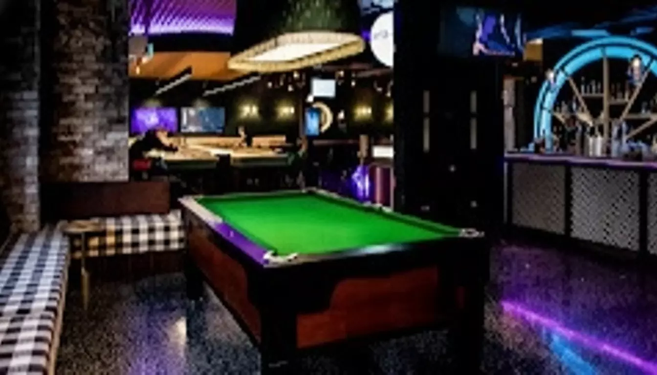 Three Hours Unlimited Game Pass w/ One Beer/Wine + Pizza & Chicken