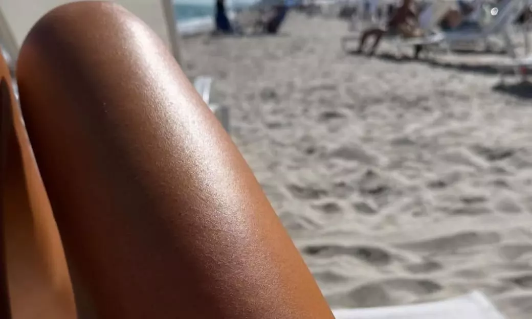 Spray Tan Package of 2 or Rapid Spray Tan for a Sun-Kissed Glow