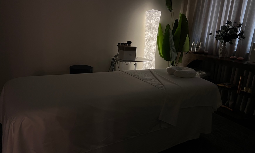 Image 8: Up to 60% Off on Therapeutic Massage