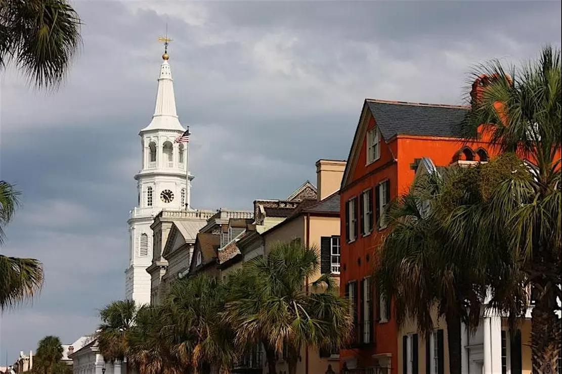Team Up and Take On the City – Self-Guided Hunt for 2, 4, or 6