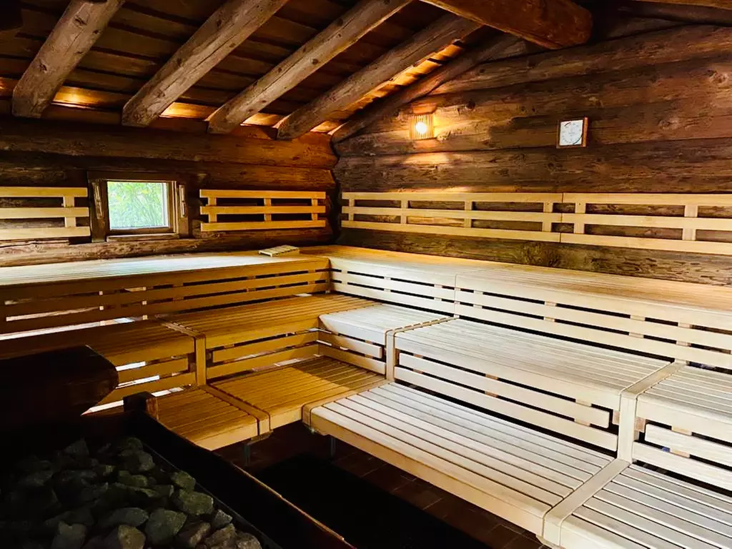 Tageseintritt in die Wellnesslandschaft (inkl. Nutzung des Spaßbades) für 2 Personen (27% sparen) - Second Medium