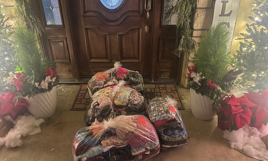 Image 4: Convenient Laundry Service with Free Pickup & Delivery