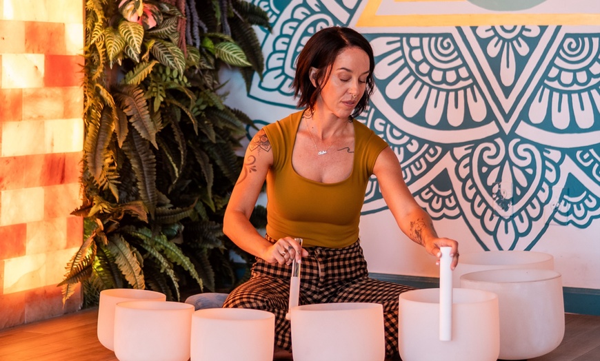 Image 4: Hypnotic Sound Healing, Meditation & Sound Healing or Yin Yoga & Reiki