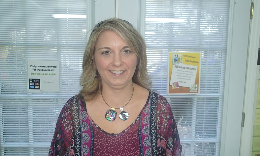 Image 3: Beginner Mosaic Glass Jewelry Workshop for One or Two People