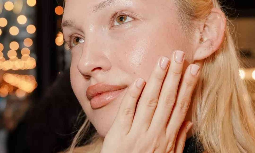 Image 4: Deluxe Facial + Optional Spa Manicure or Pedicure or Tension Massage